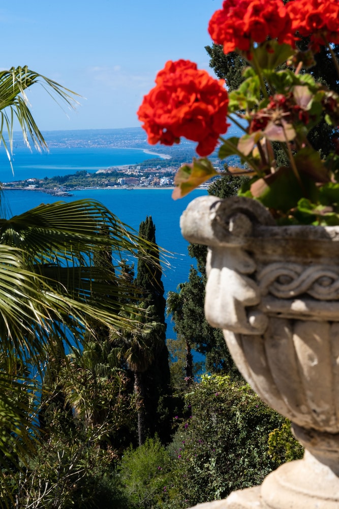HOTEL VILLA CARLOTTA — Attractions in the area in Taormina, Sicily