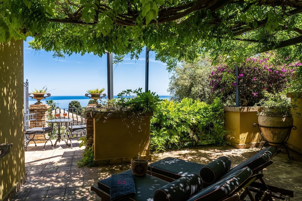 HOTEL VILLA CARLOTTA — Attractions in the area in Taormina, Sicily