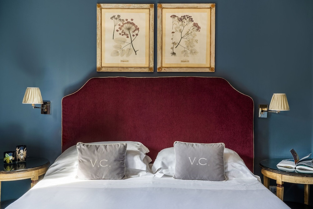 HOTEL VILLA CARLOTTA — Hotel rooms in Taormina, Sicily