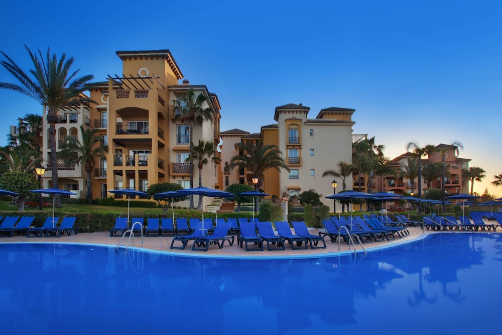 Marriott's Marbella Beach Resort — Swimming pool in Marbella, Andalusia