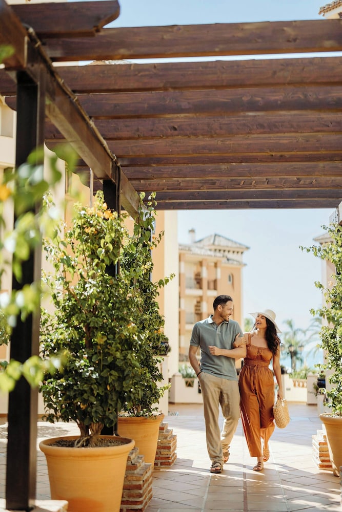 Marriott's Marbella Beach Resort — Hotel building in Marbella, Andalusia