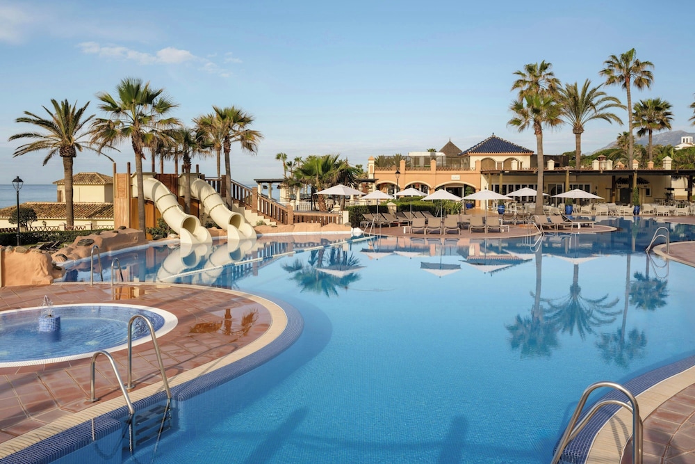 Marriott's Marbella Beach Resort — Swimming pool in Marbella, Andalusia
