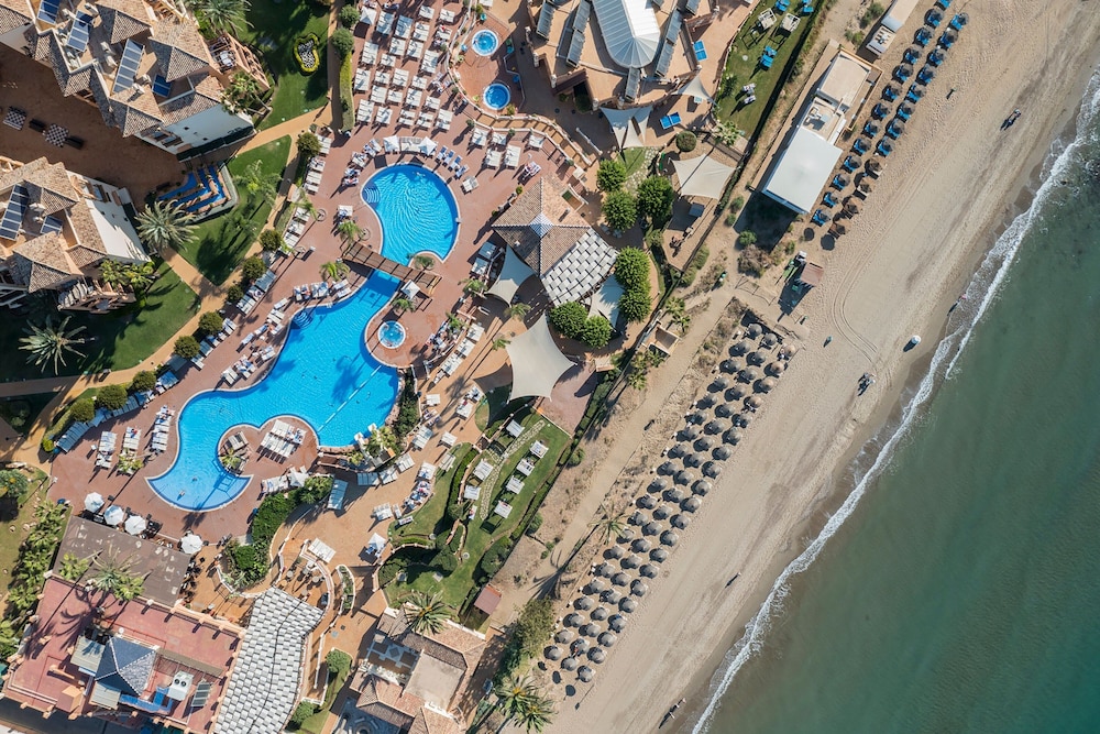 Marriott's Marbella Beach Resort — Swimming pool in Marbella, Andalusia