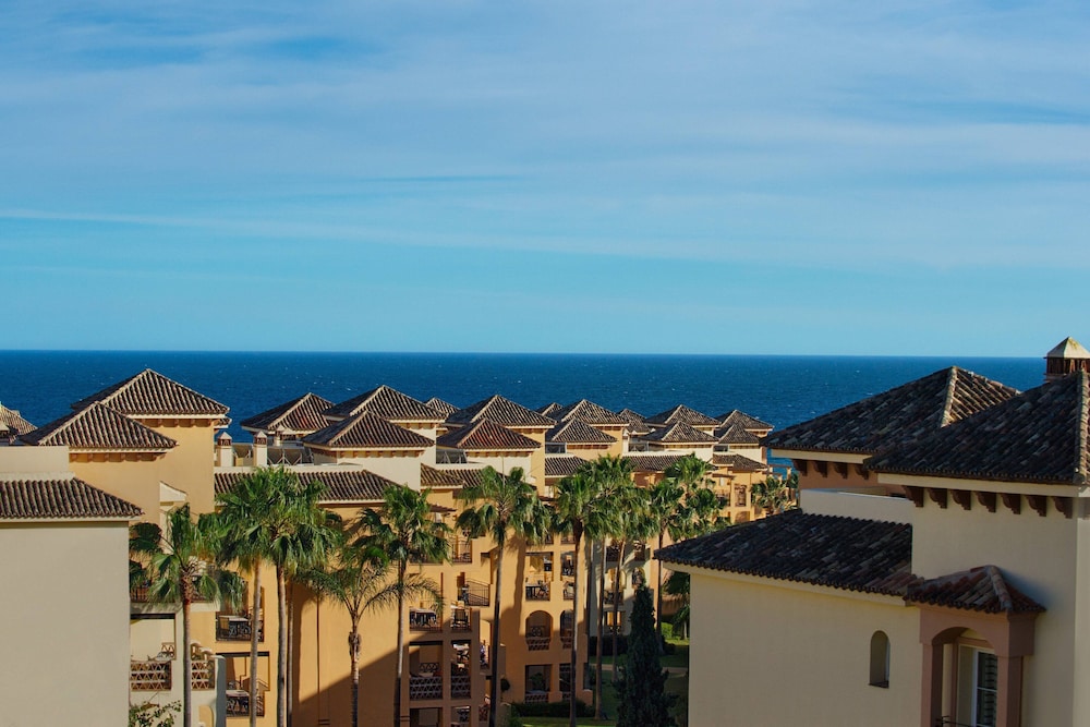 Marriott's Marbella Beach Resort — Hotel building in Marbella, Andalusia