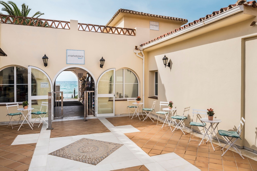 Marriott's Marbella Beach Resort — Hotel building in Marbella, Andalusia