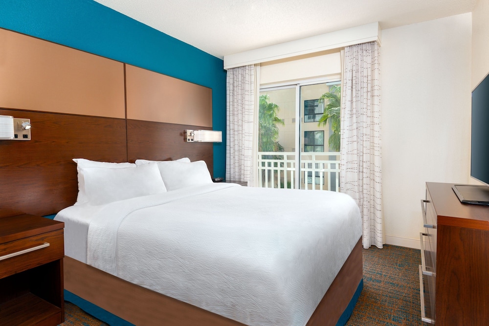 Residence Inn By Marriott Tampa Downtown — Hotel rooms in Tampa, Florida