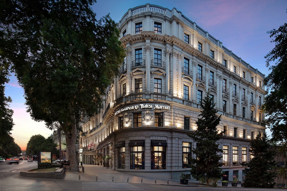 Tbilisi Marriott Hotel - zdjęcie 2