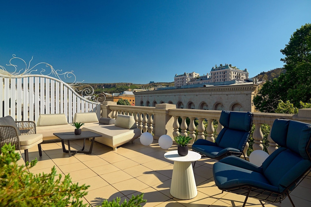 Tbilisi Marriott Hotel - zdjęcie 4