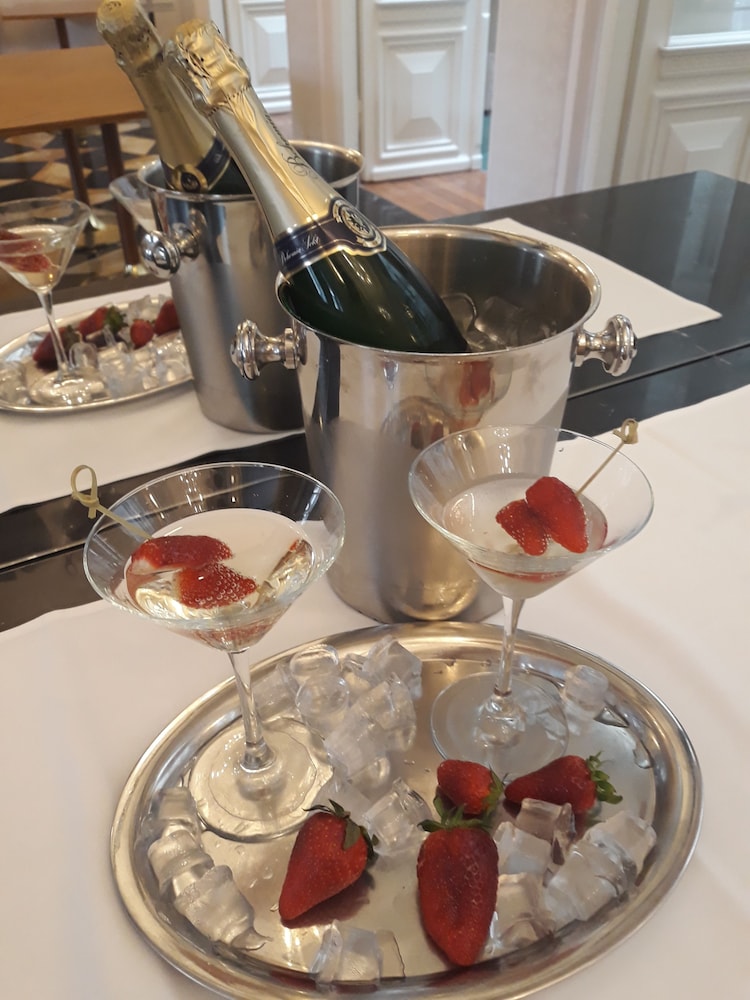 Ventana Hotel Prague — Restaurant & bars in Prague, Prague