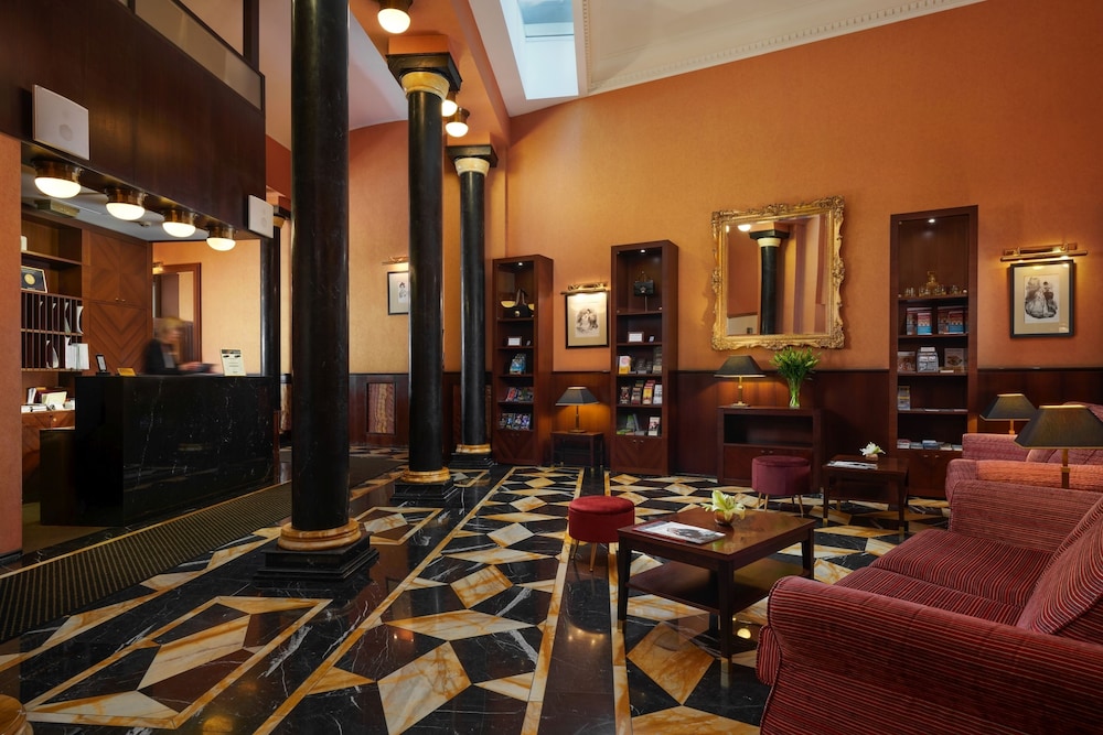 Ventana Hotel Prague — Hotel building in Prague, Prague
