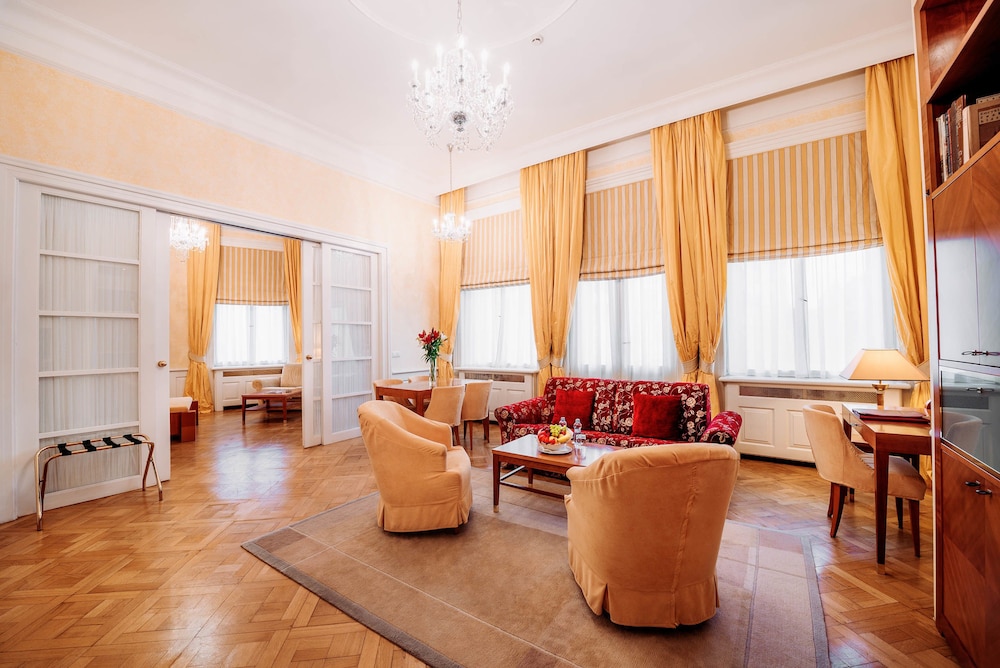 Ventana Hotel Prague — Hotel rooms in Prague, Prague