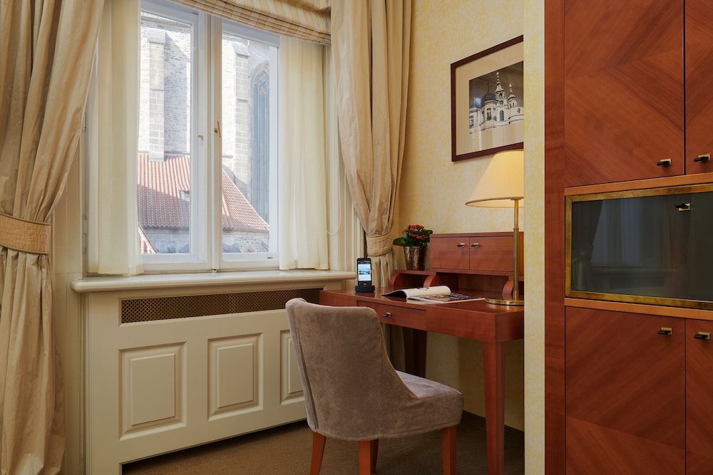 Ventana Hotel Prague — Hotel rooms in Prague, Prague