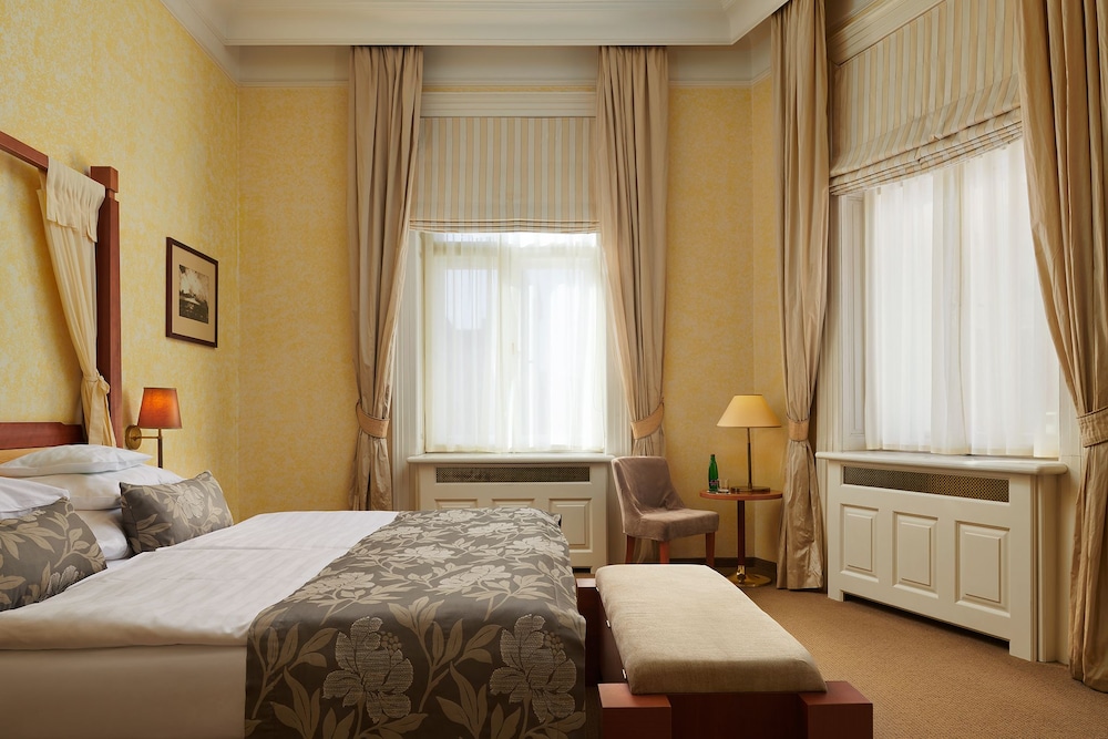 Ventana Hotel Prague — Hotel rooms in Prague, Prague