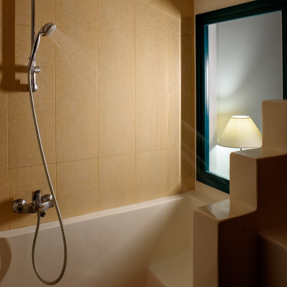 Veggera Hotel — Hotel rooms in Perissa, South Aegean