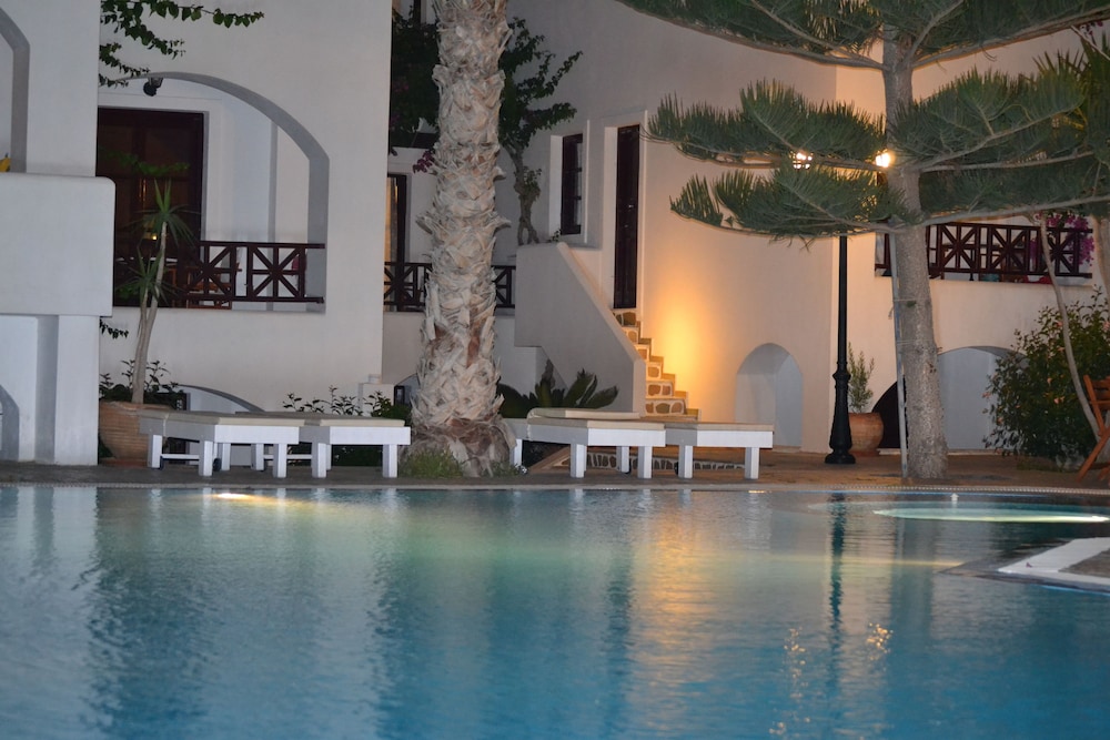 Veggera Hotel — Swimming pool in Perissa, South Aegean