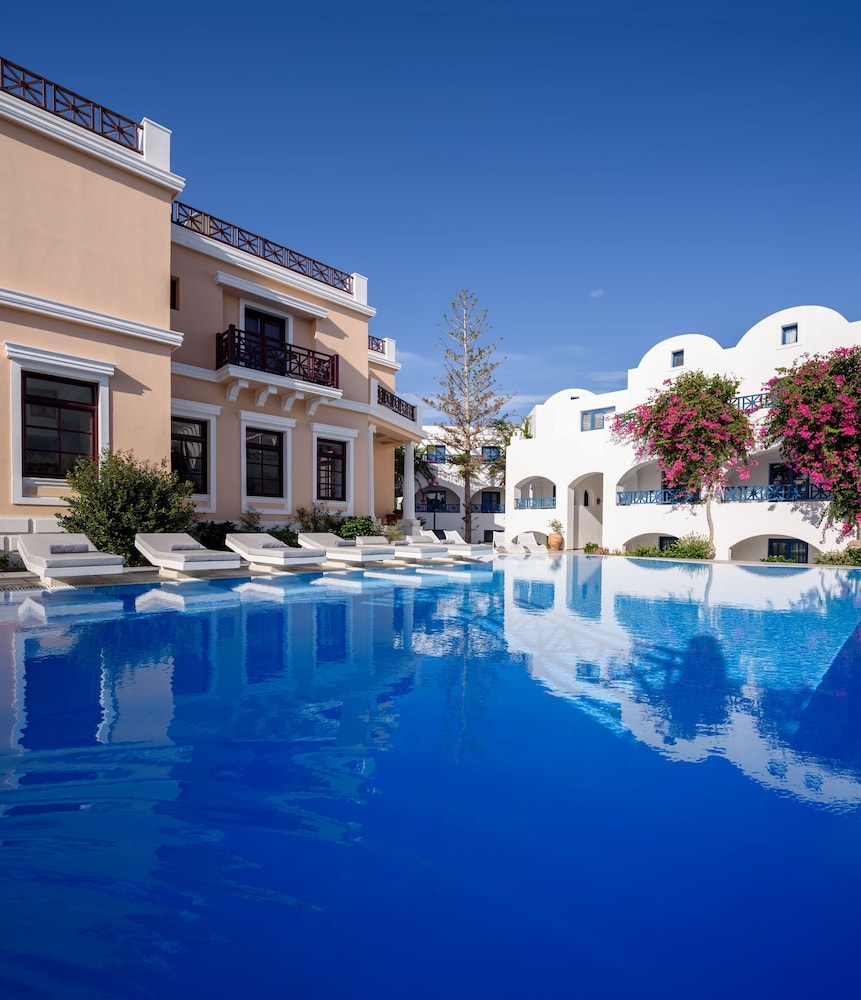 Veggera Hotel — Swimming pool in Perissa, South Aegean