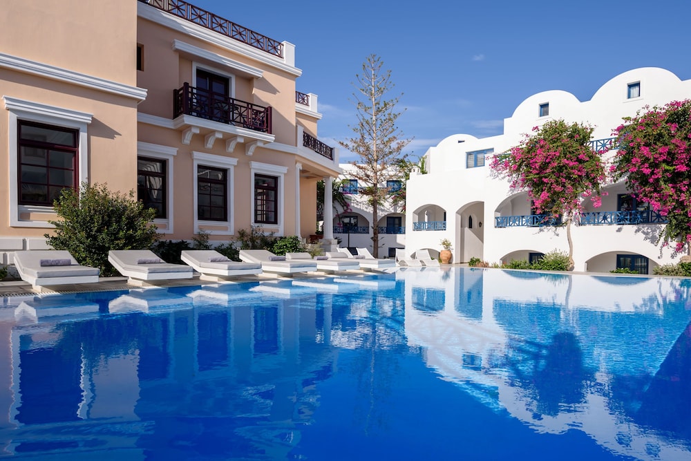 Veggera Hotel — Swimming pool in Perissa, South Aegean
