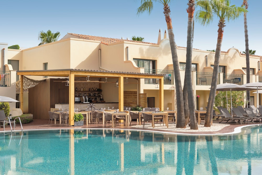 Valentin Star Menorca - Adults Only — Restaurant & bars in Cala'n Bosch, Balearic Islands