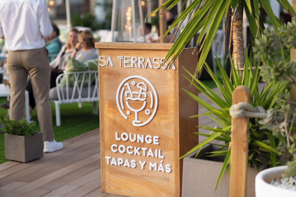 Valentin Star Menorca - Adults Only — Restaurant & bars in Cala'n Bosch, Balearic Islands