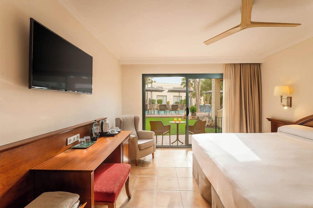 Valentin Star Menorca - Adults Only — Hotel rooms in Cala'n Bosch, Balearic Islands