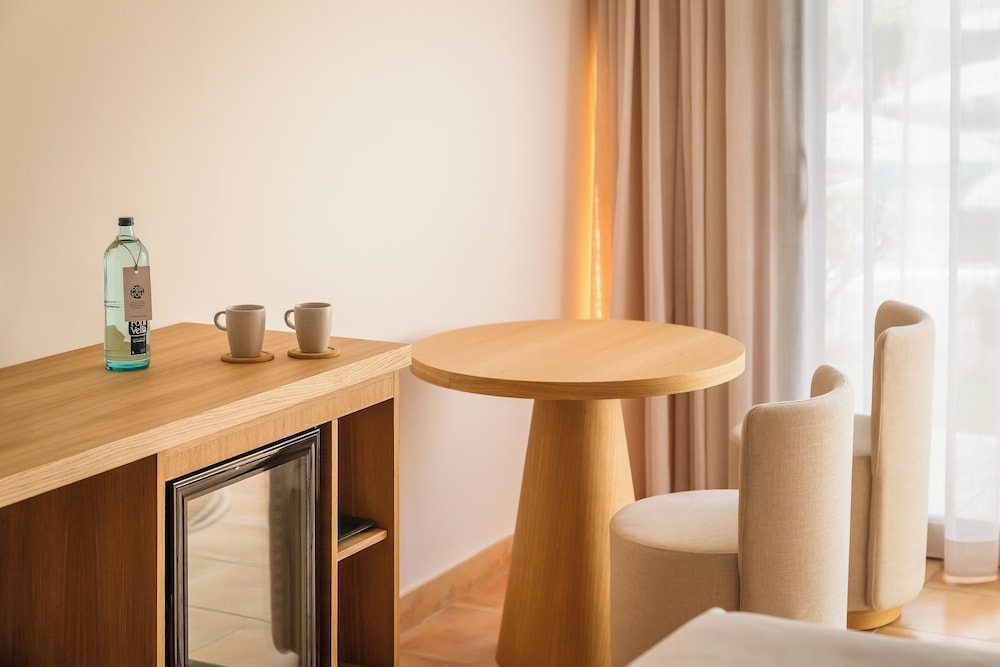 Valentin Star Menorca - Adults Only — Hotel rooms in Cala'n Bosch, Balearic Islands