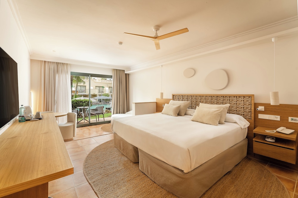 Valentin Star Menorca - Adults Only — Hotel rooms in Cala'n Bosch, Balearic Islands