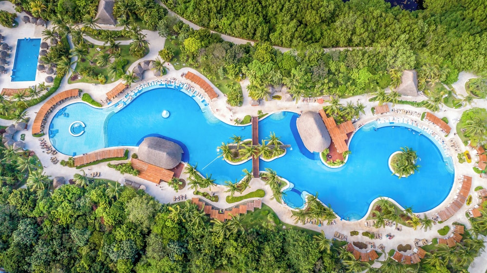 Valentin Imperial Rivera Maya All Inclusive - Adults Only — Pool in Playa del Carmen, Quintana Roo