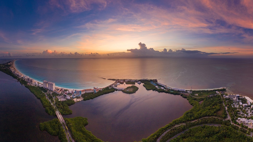 Valentin Imperial Rivera Maya All Inclusive - Adults Only — Outdoors in Playa del Carmen, Quintana Roo