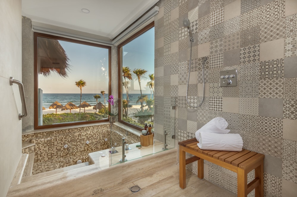 Valentin Imperial Rivera Maya All Inclusive - Adults Only — Rooms in Playa del Carmen, Quintana Roo
