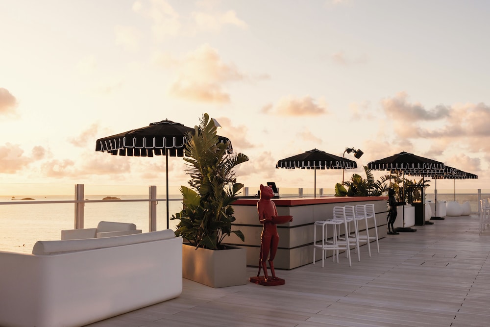 The Unexpected Ibiza Hotel - Ushuaïa Club entrance included — Restaurant & bars in Playa d'en Bossa, Balearic Islands