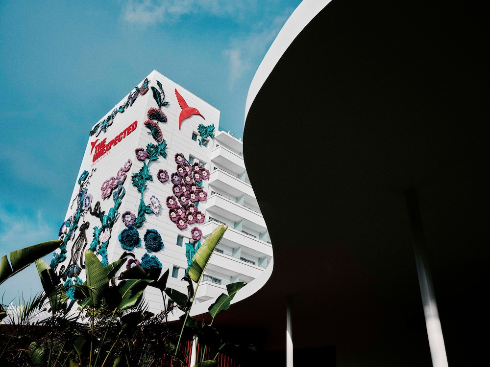 The Unexpected Ibiza Hotel - Ushuaïa Club entrance included — Hotel building in Playa d'en Bossa, Balearic Islands
