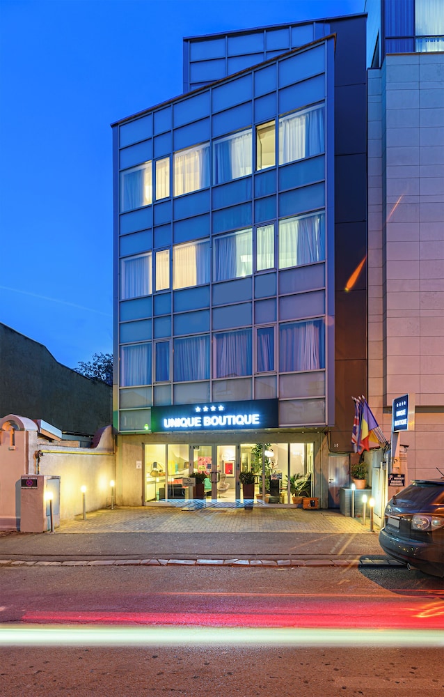 Unique Boutique