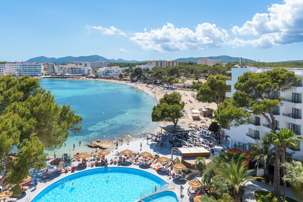 Leonardo Royal Ibiza Santa Eulalia — Beach in Santa Eulalia, Balearic Islands
