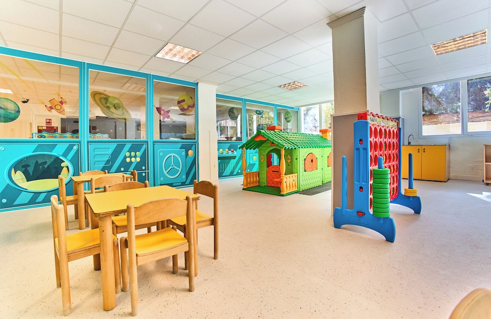 Leonardo Royal Ibiza Santa Eulalia — Attractions for children in Santa Eulalia, Balearic Islands