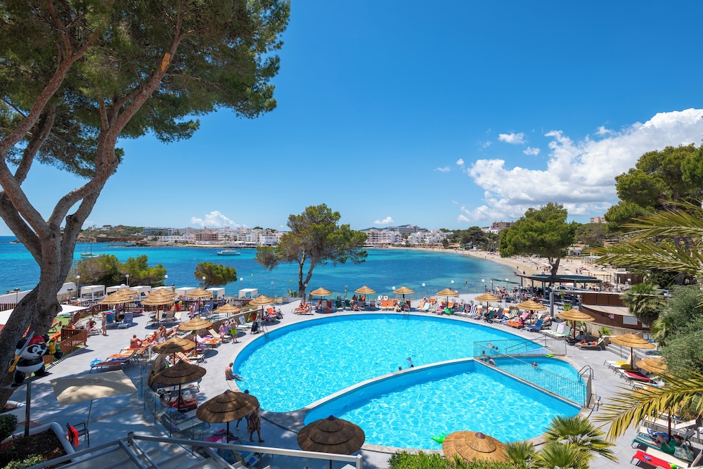 Leonardo Royal Ibiza Santa Eulalia — Beach in Santa Eulalia, Balearic Islands