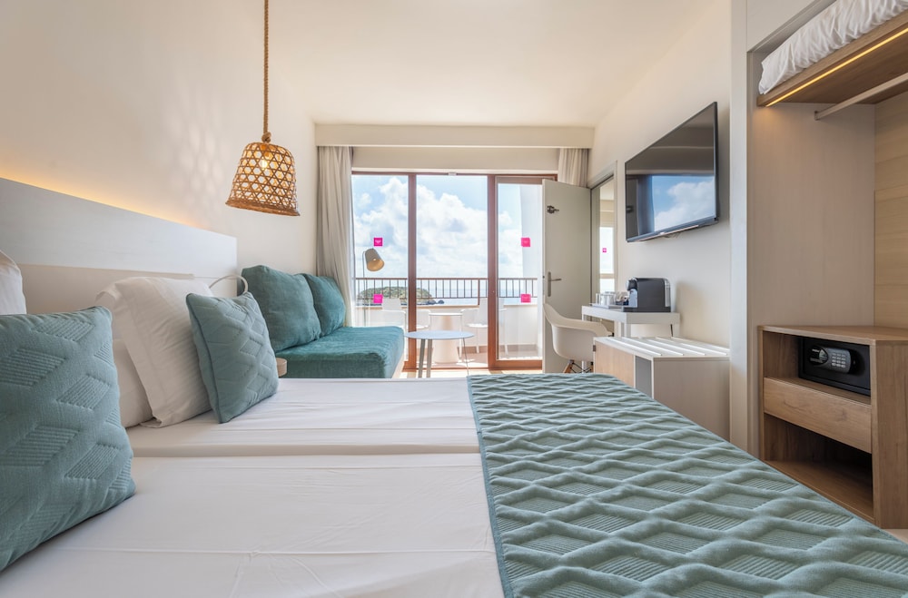 Leonardo Royal Ibiza Santa Eulalia — Hotel rooms in Santa Eulalia, Balearic Islands