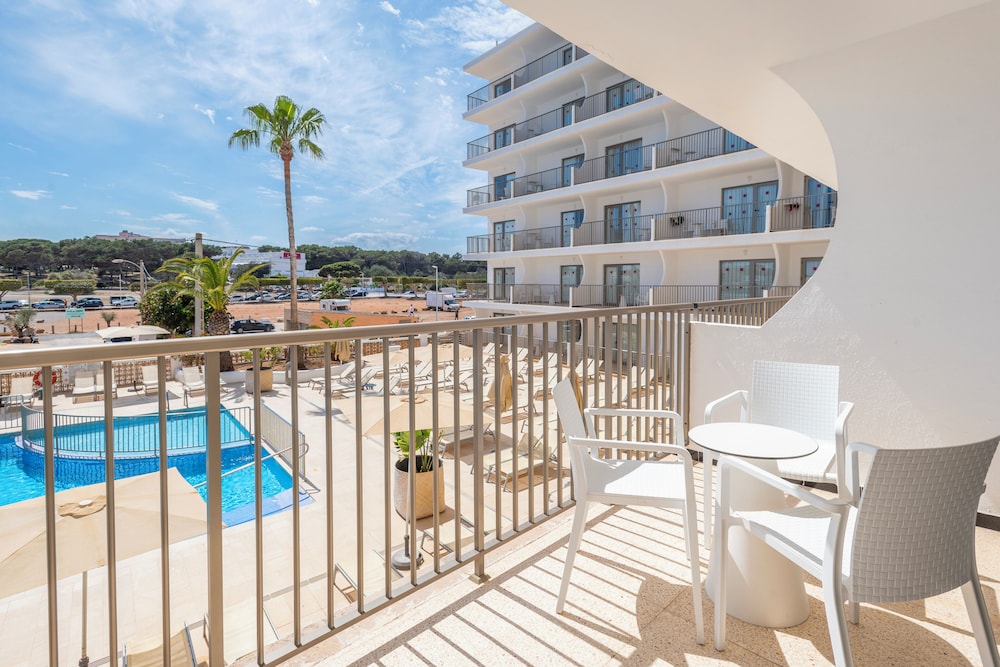 Leonardo Royal Ibiza Santa Eulalia — Hotel rooms in Santa Eulalia, Balearic Islands