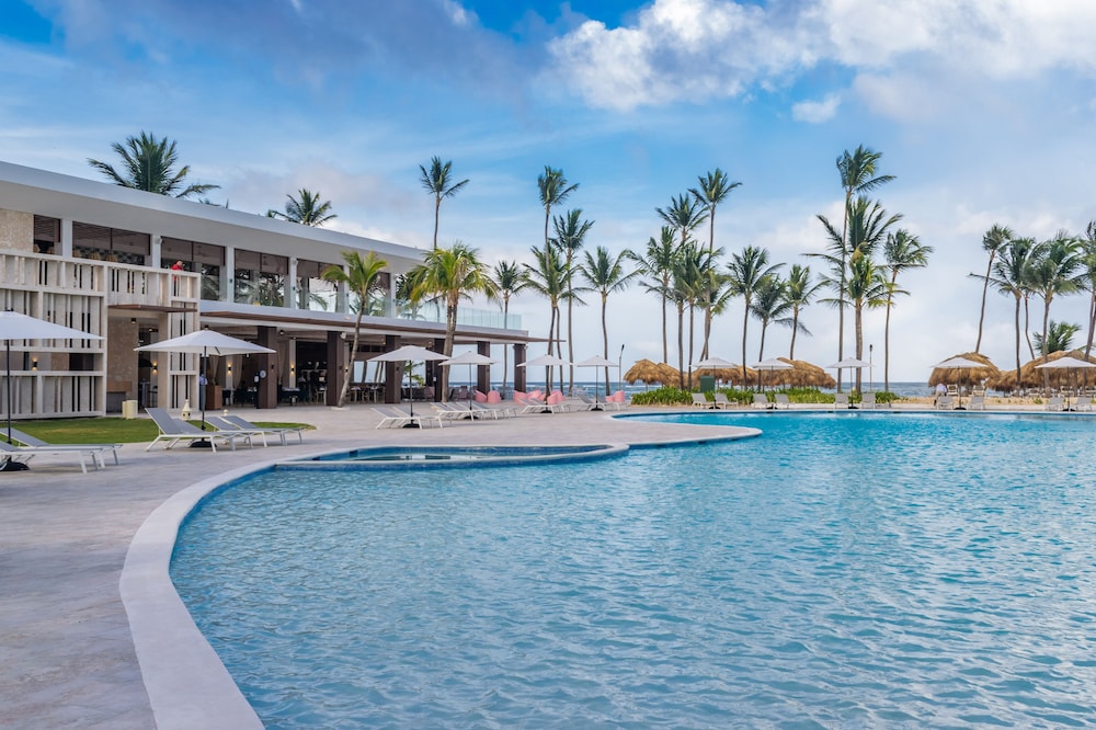 Tropical Deluxe Princess - All Inclusive — Swimming pool in Bavaro, La Altagracia