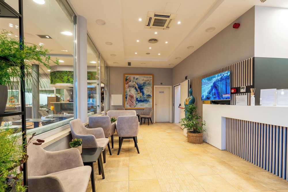 Berkeley Hotel — Hotel building in Dubrovnik, Dubrovnik-Neretva
