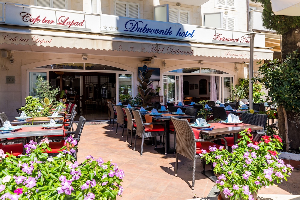 Hotel Dubrovnik — Restaurant & bars in Dubrovnik, Dubrovnik-Neretva