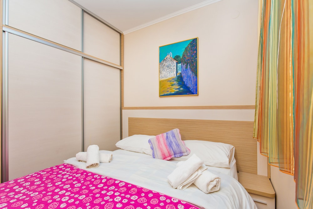 Hotel Dubrovnik — Hotel rooms in Dubrovnik, Dubrovnik-Neretva