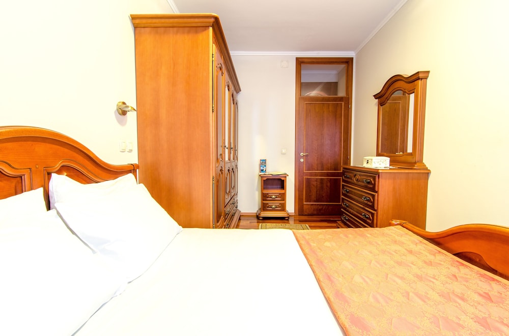 Hotel Dubrovnik — Hotel rooms in Dubrovnik, Dubrovnik-Neretva