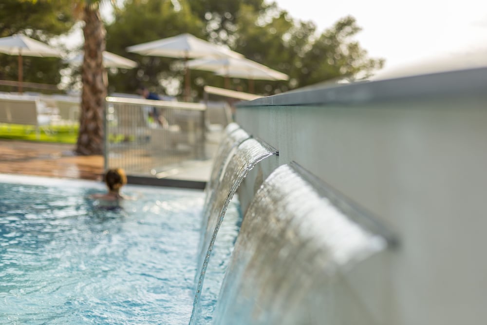 Hotel Eden — Swimming pool in Podstrana, Split-Dalmatia