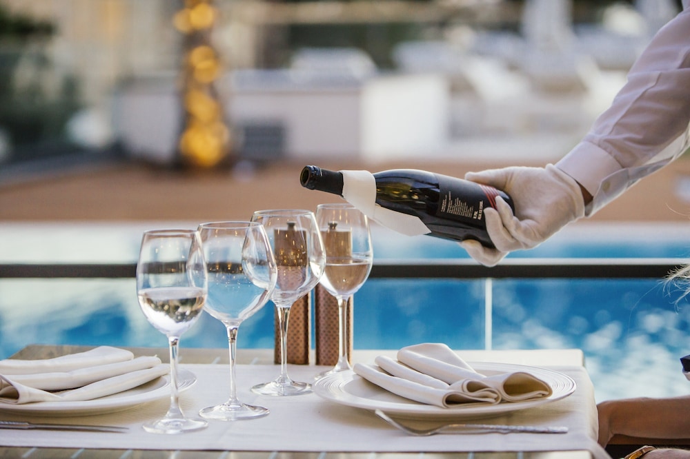 Hotel Eden — Restaurant & bars in Podstrana, Split-Dalmatia