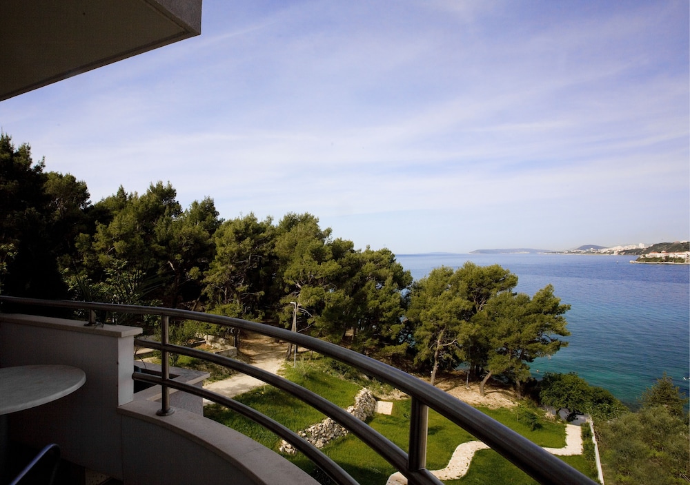 Hotel Eden — Attractions in the area in Podstrana, Split-Dalmatia