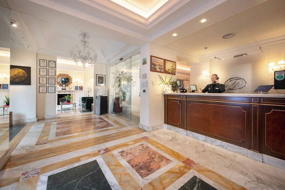 Trilussa Palace Wellness & Spa — Hotel building in Rome, Lazio