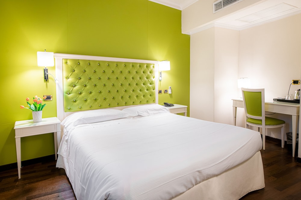 Trilussa Palace Wellness & Spa — Hotel rooms in Rome, Lazio