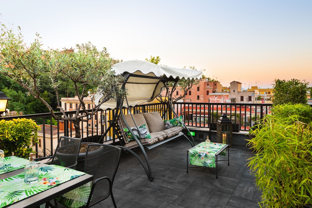 Trilussa Palace Wellness & Spa — Hotel building in Rome, Lazio