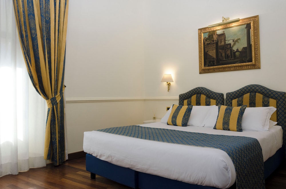 Traiano Hotel — Hotel rooms in Rome, Lazio
