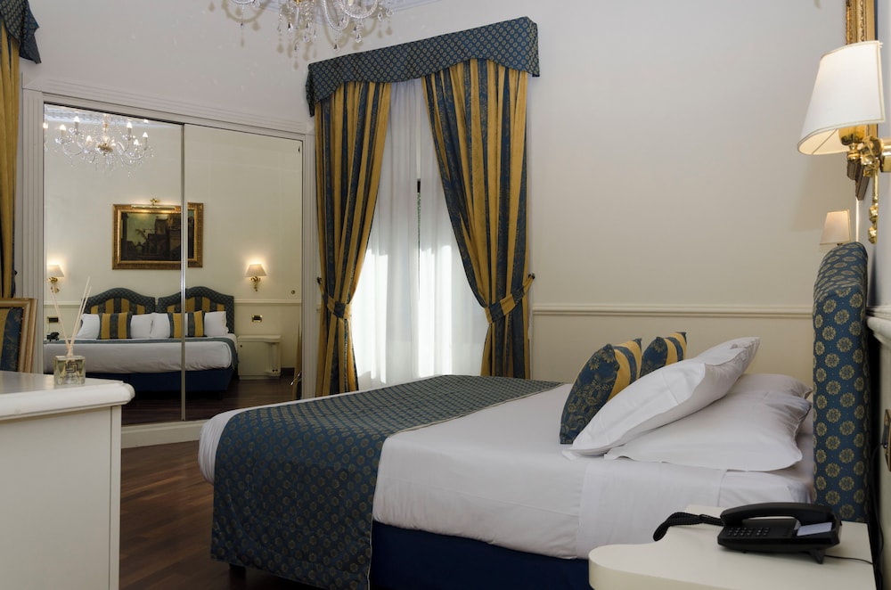 Traiano Hotel — Hotel rooms in Rome, Lazio